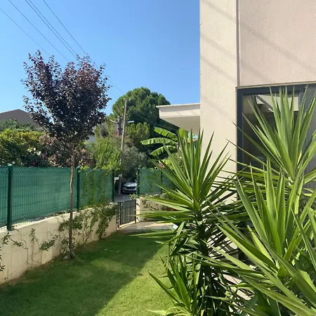 Urloft çeşmealtı With Adb Airport Shuttle Apart-hotel *