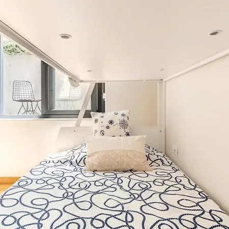 Urloft çeşmealtı With Adb Airport Shuttle Urla